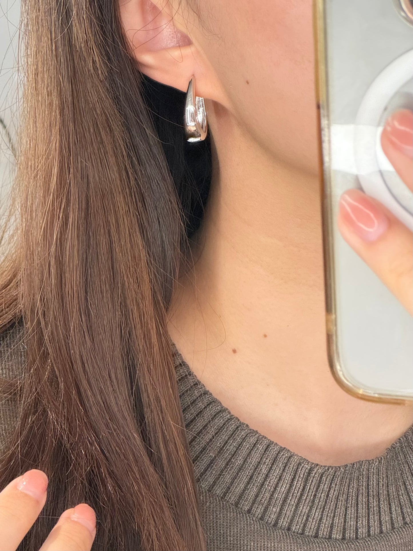 U-Shape Hoop Earrings