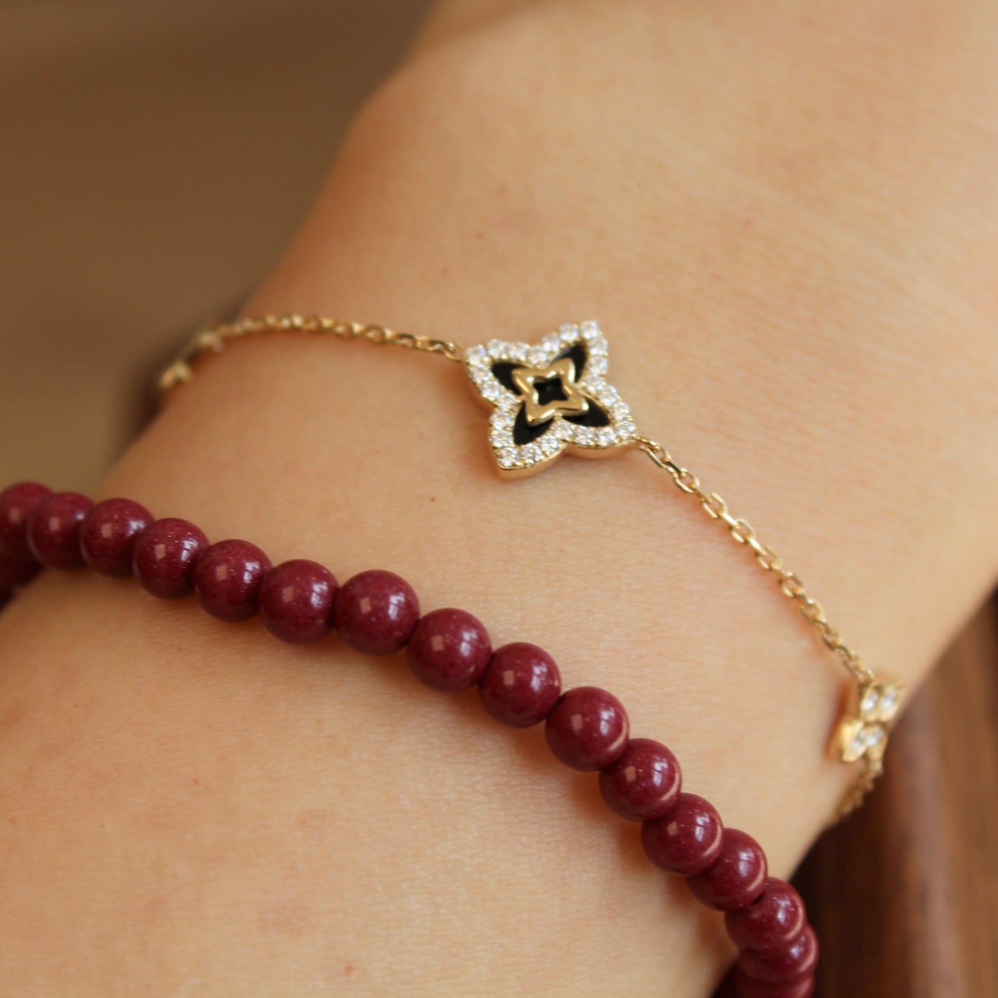 14K Solid Yellow Gold Black Onyx Clover Bracelet