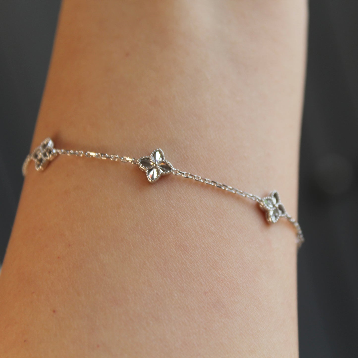 14K Solid White Gold Clover Bracelet 双面车花工艺
