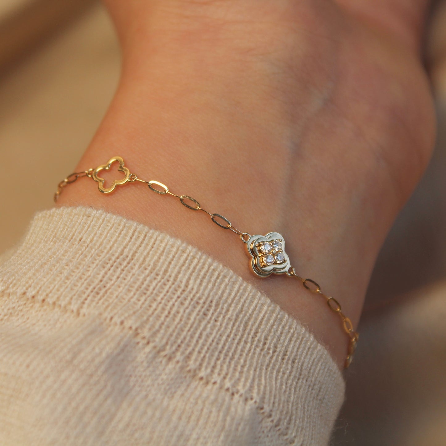 18K Solid Gold Three Clovers Bracelet