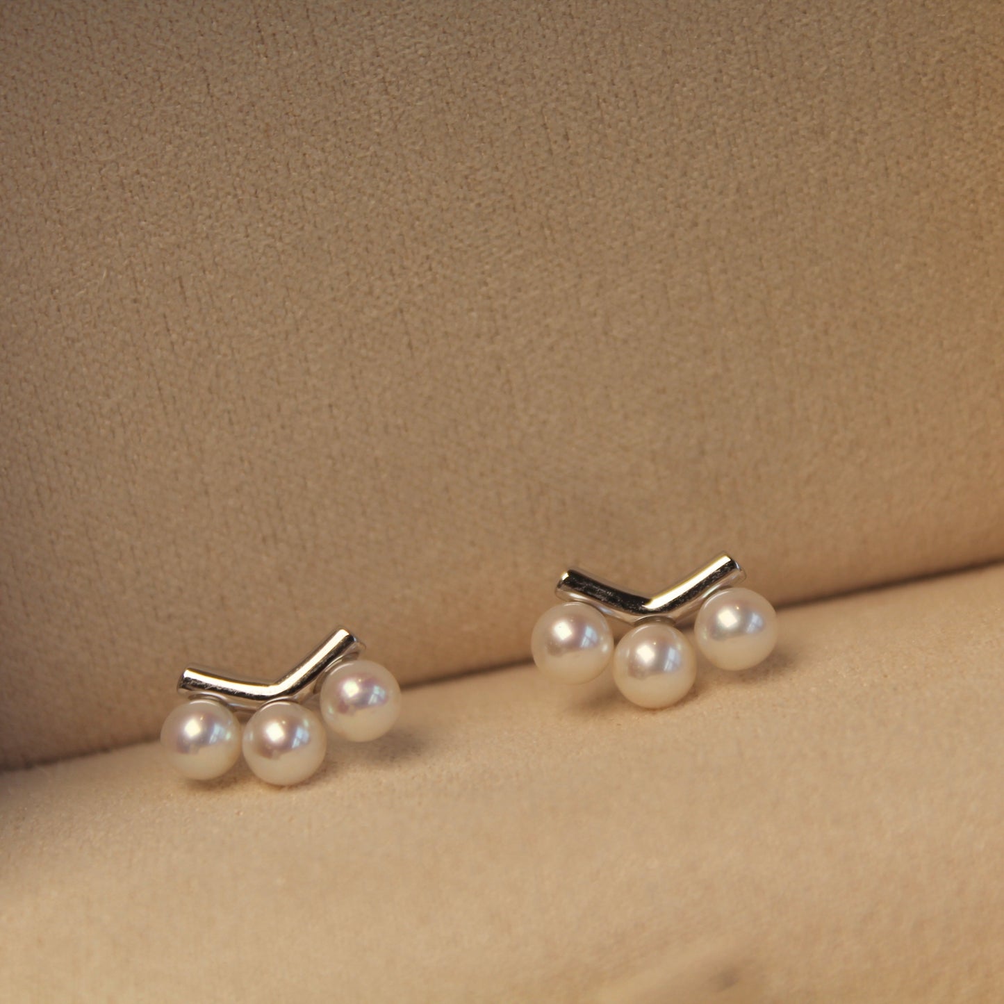 14K Solid White Gold Natural Pearl Earrings