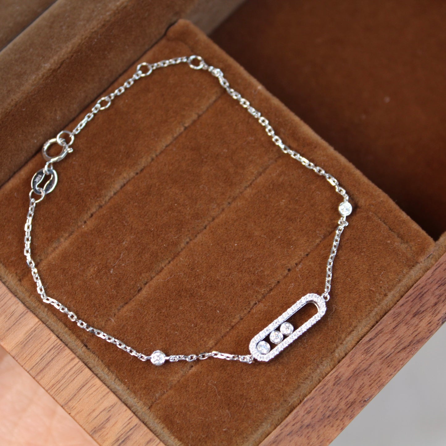14K Solid White Gold Dancing Stones Bracelet