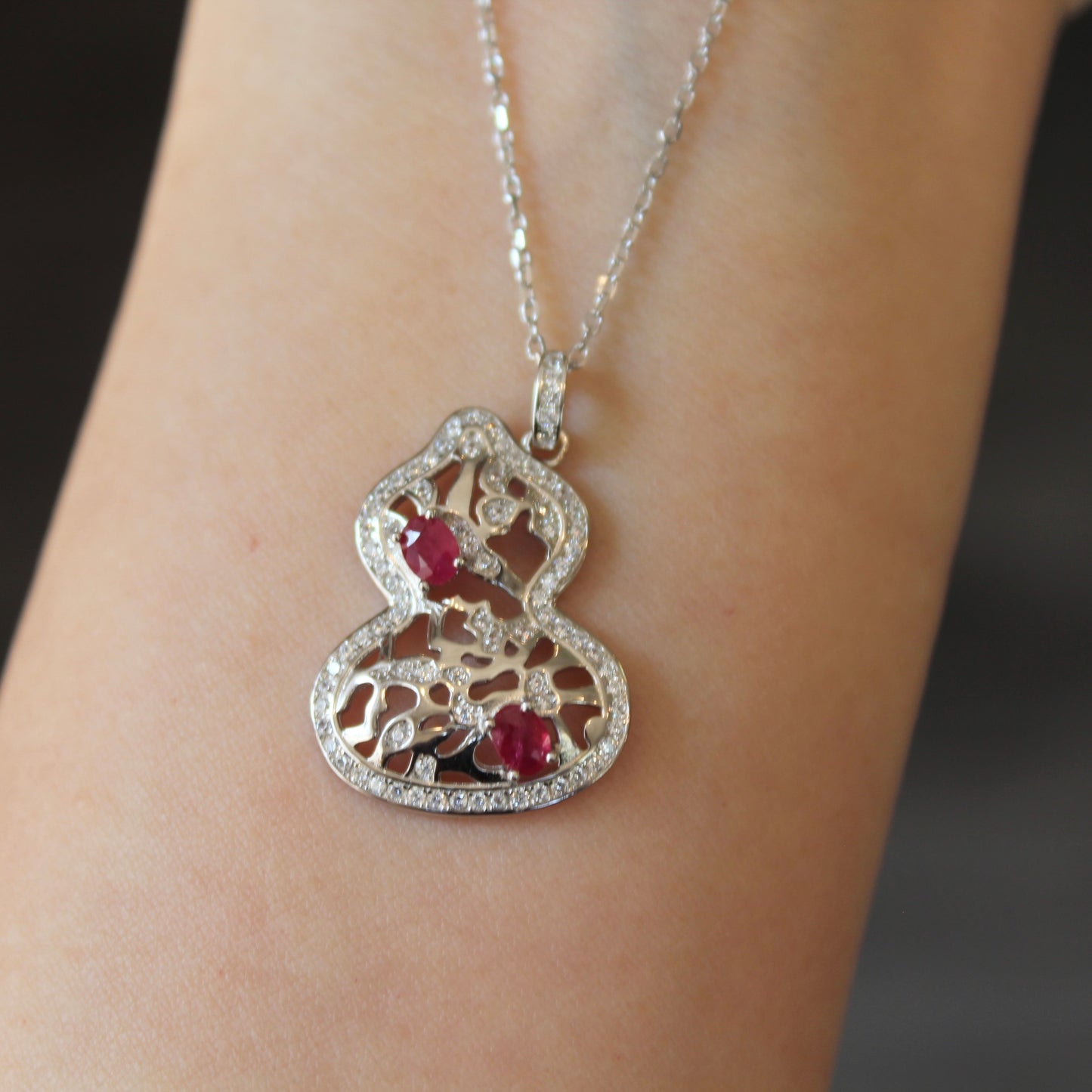Hollow Hulu Natural Ruby Necklace