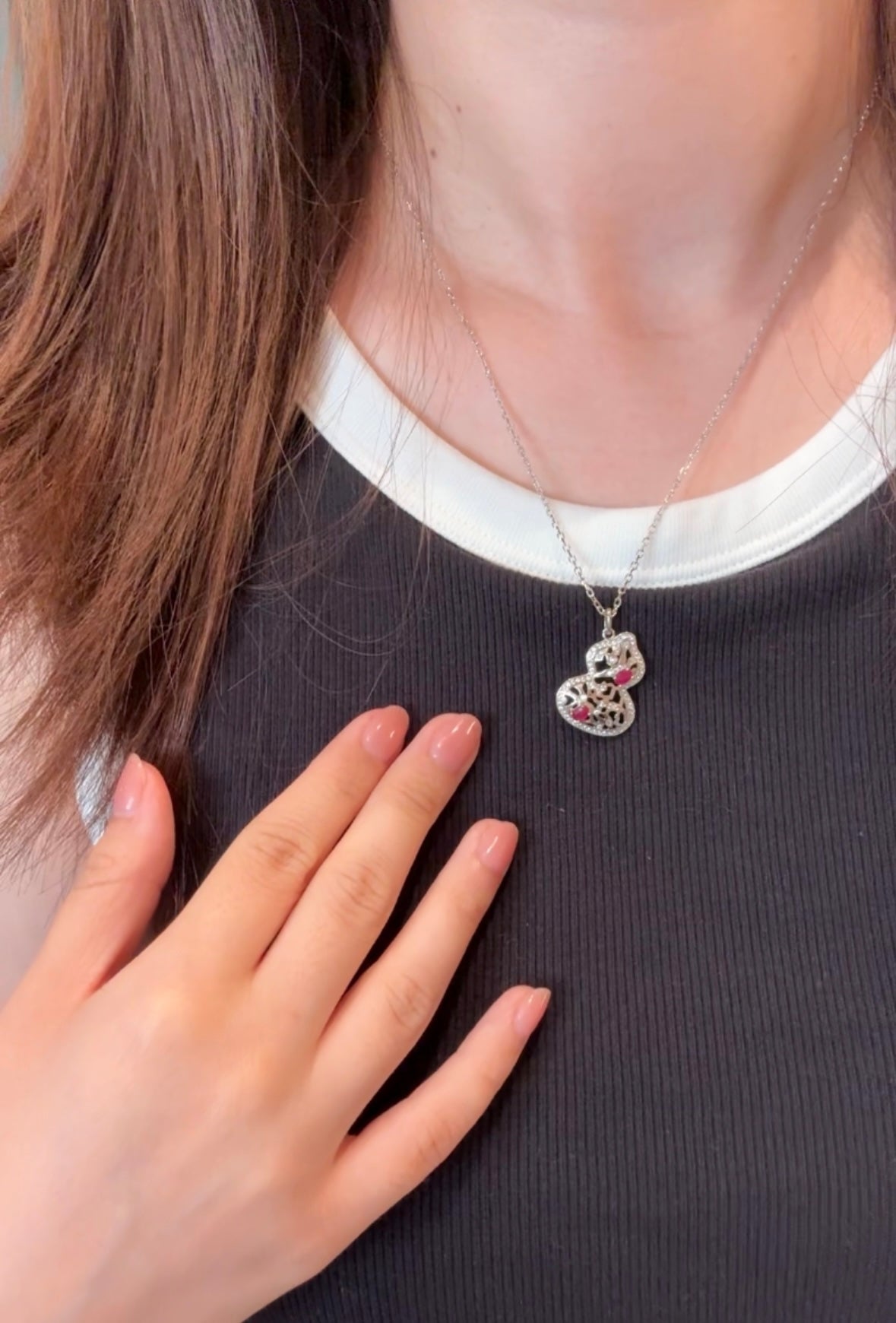 Hollow Hulu Natural Ruby Necklace