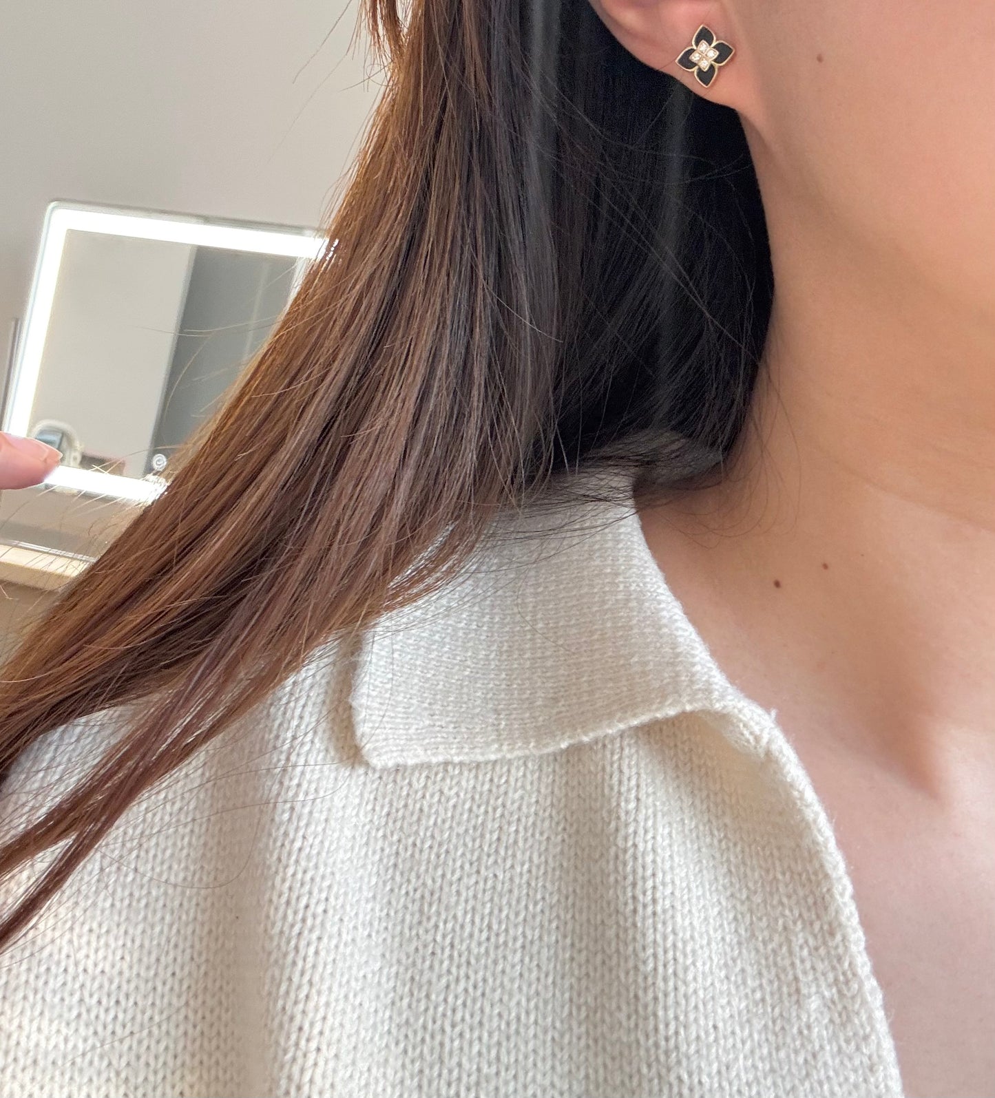 14K Solid Yellow Gold Black Onyx Clover Earrings