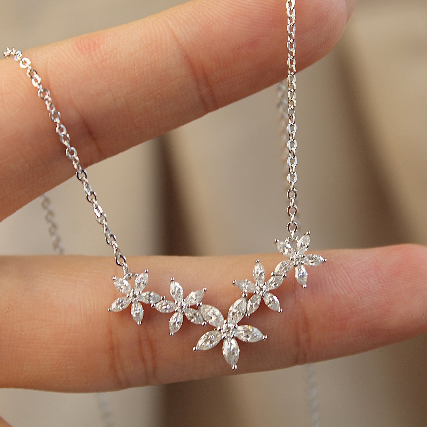 Daisy Flower Moissanite Necklace