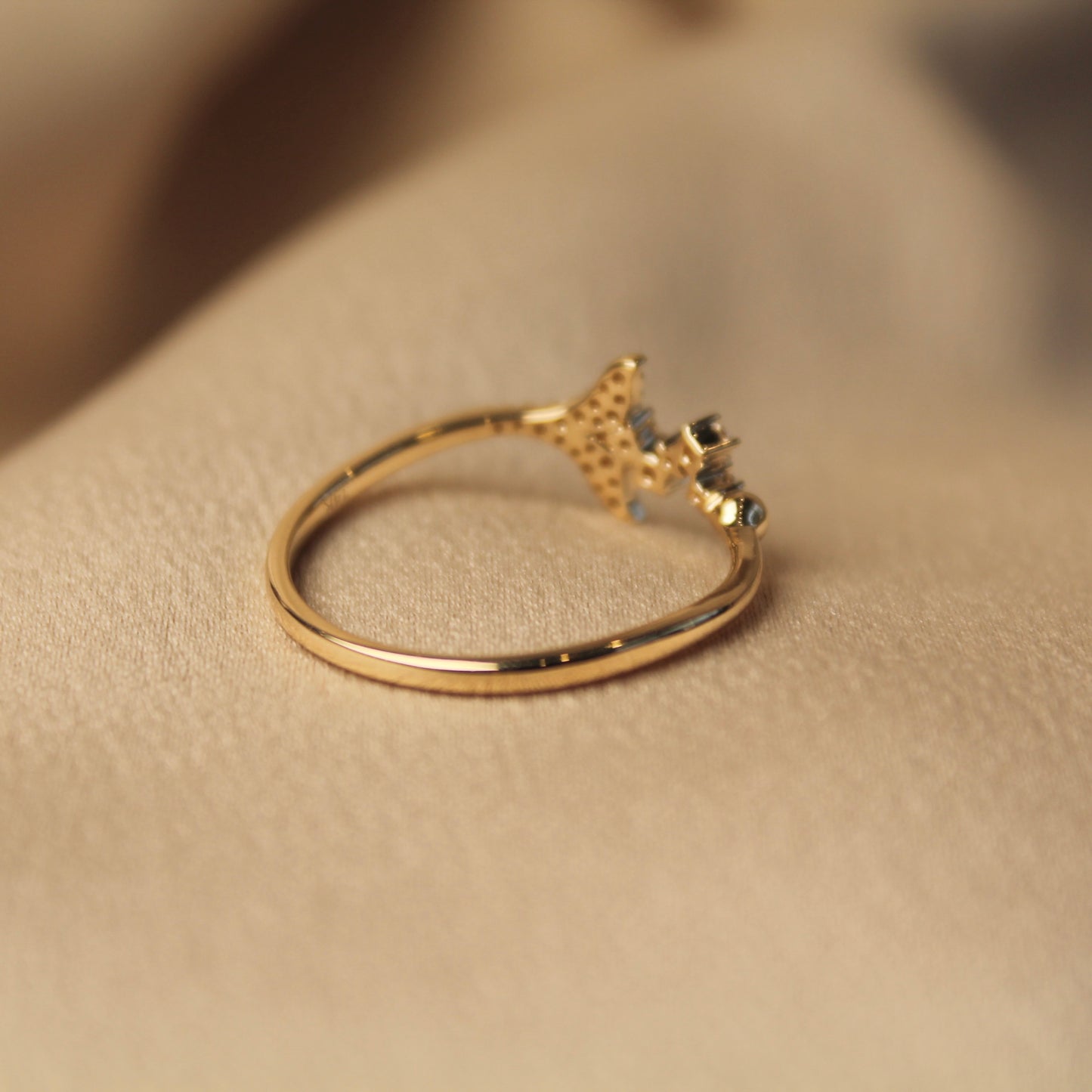 摸鱼锦鲤 14K Solid Gold Fishtail Ring