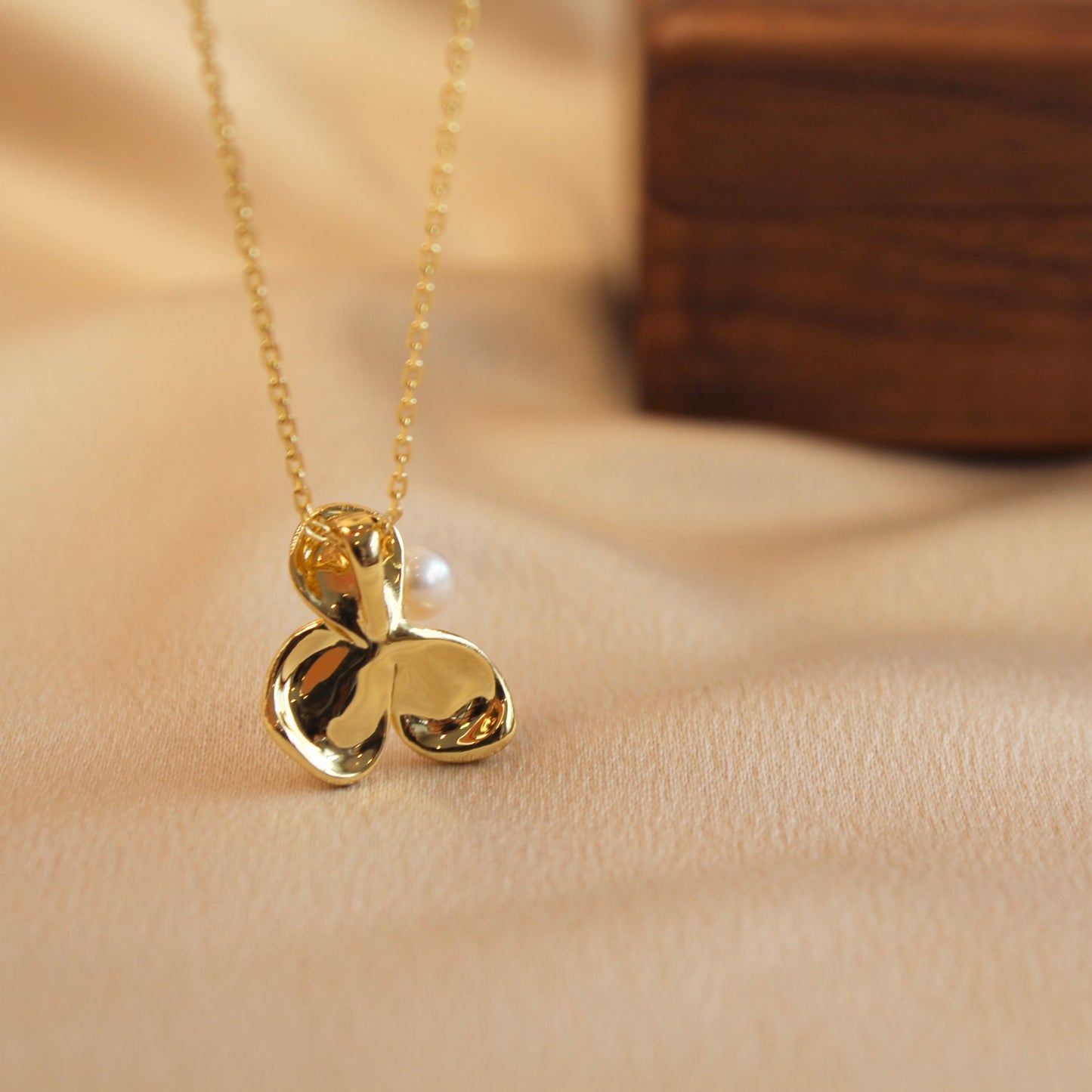 Silk-Drawn Petals Pearl Necklace, Gold Version