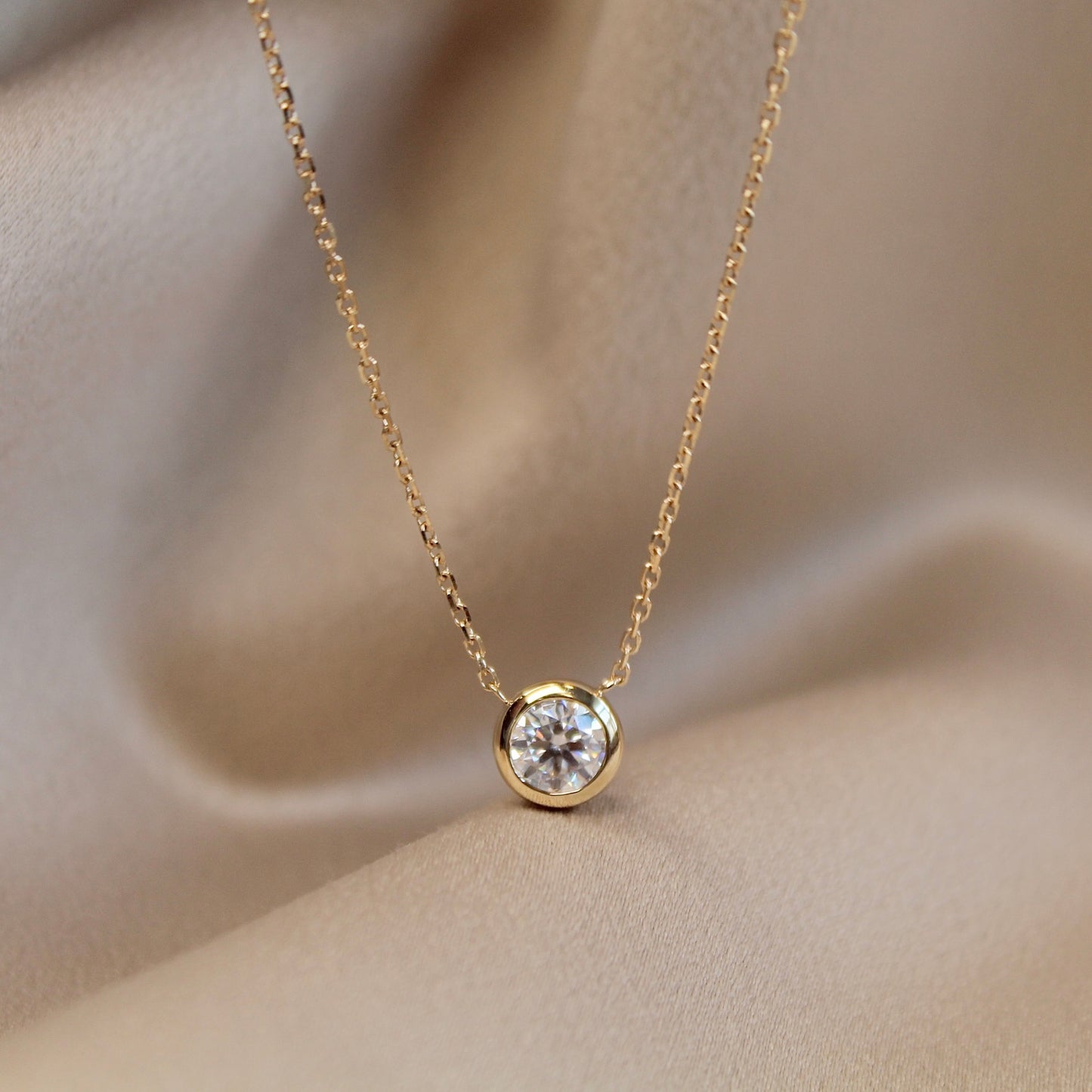 14K Solid Gold Single Bubble Necklace 0.5 Ct, Yellow Gold