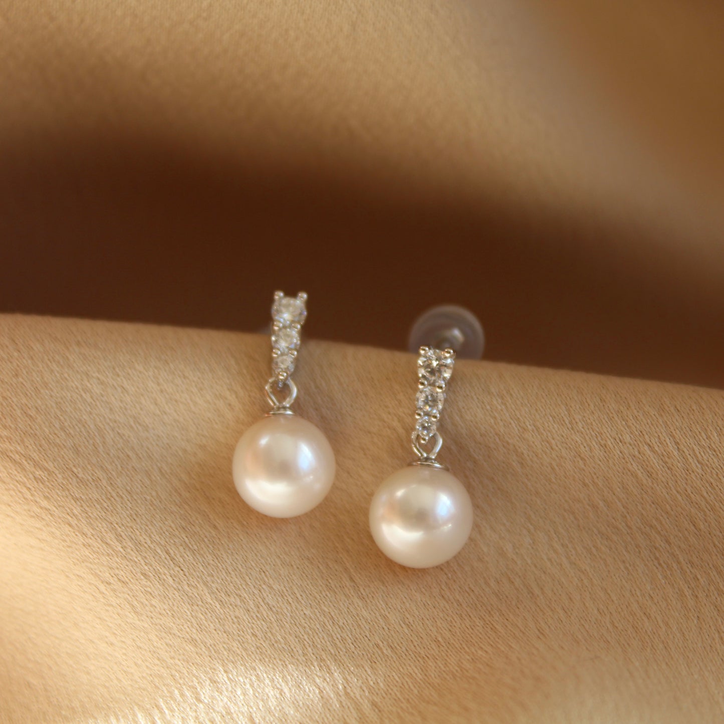 Water-drop Natural Pearl Earrings