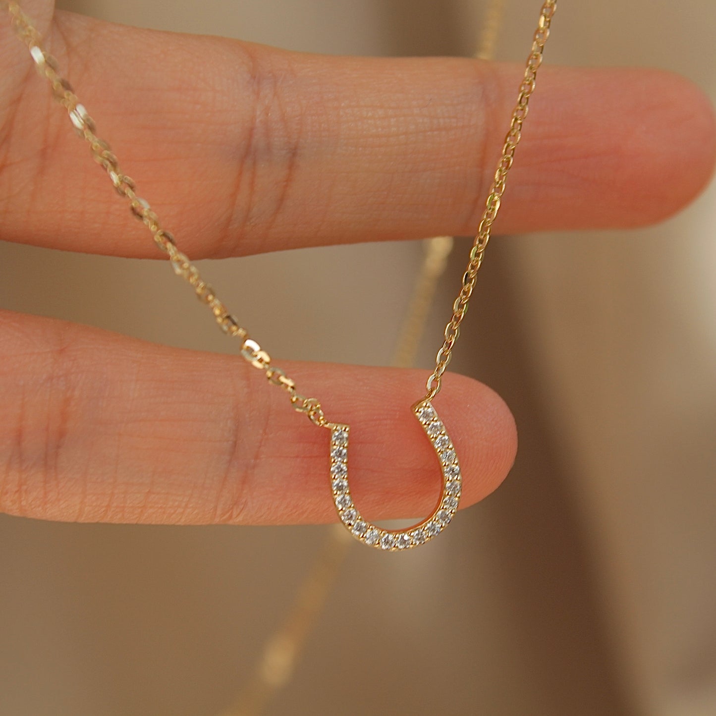 14K Solid Gold Horseshoe Moissanite Necklace