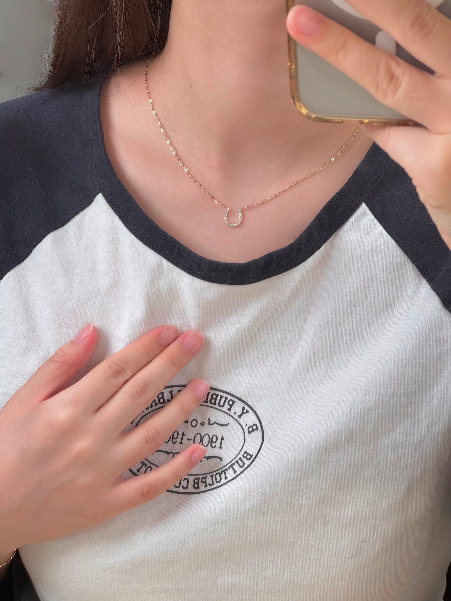 14K Solid Gold Horseshoe Moissanite Necklace