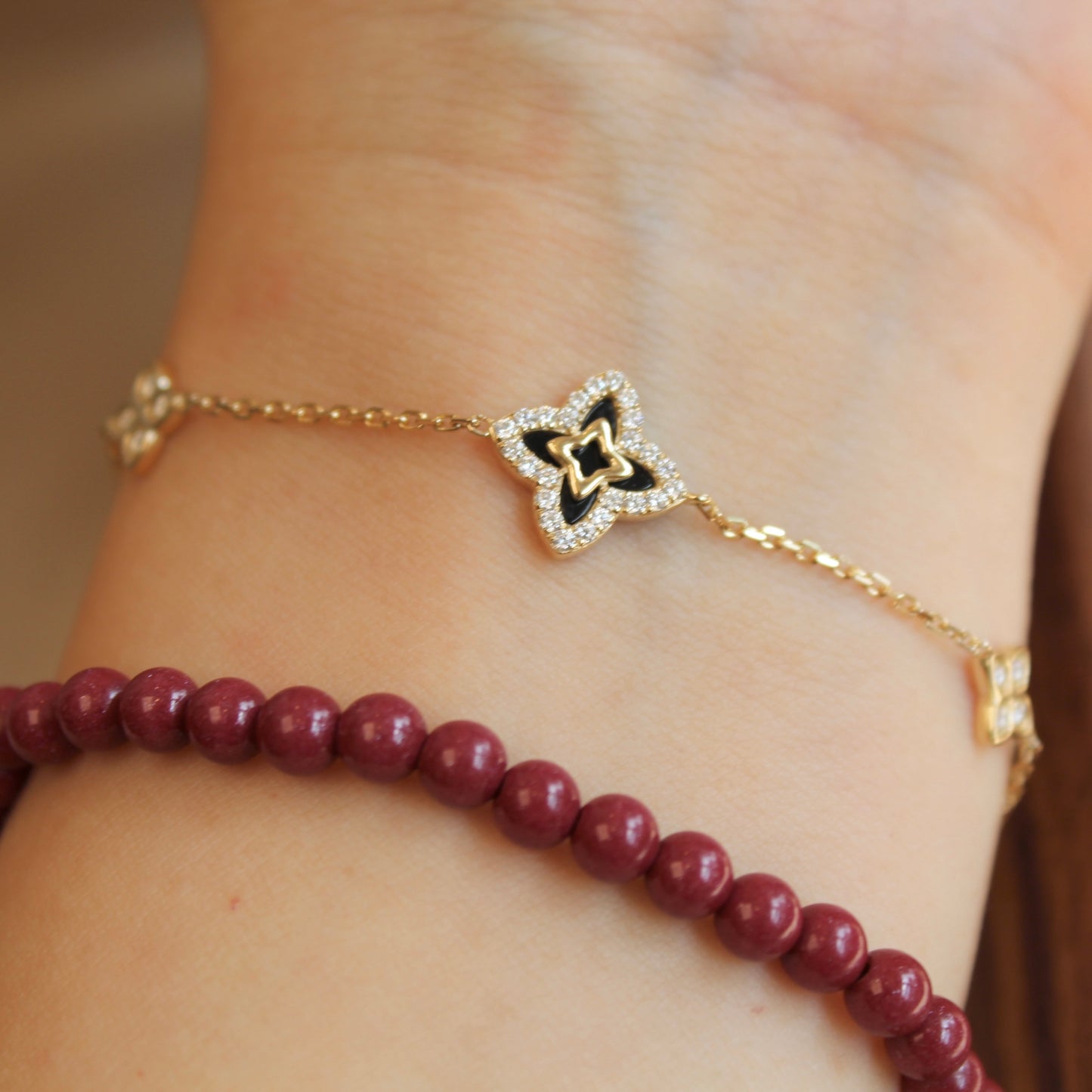 14K Solid Yellow Gold Black Onyx Clover Bracelet