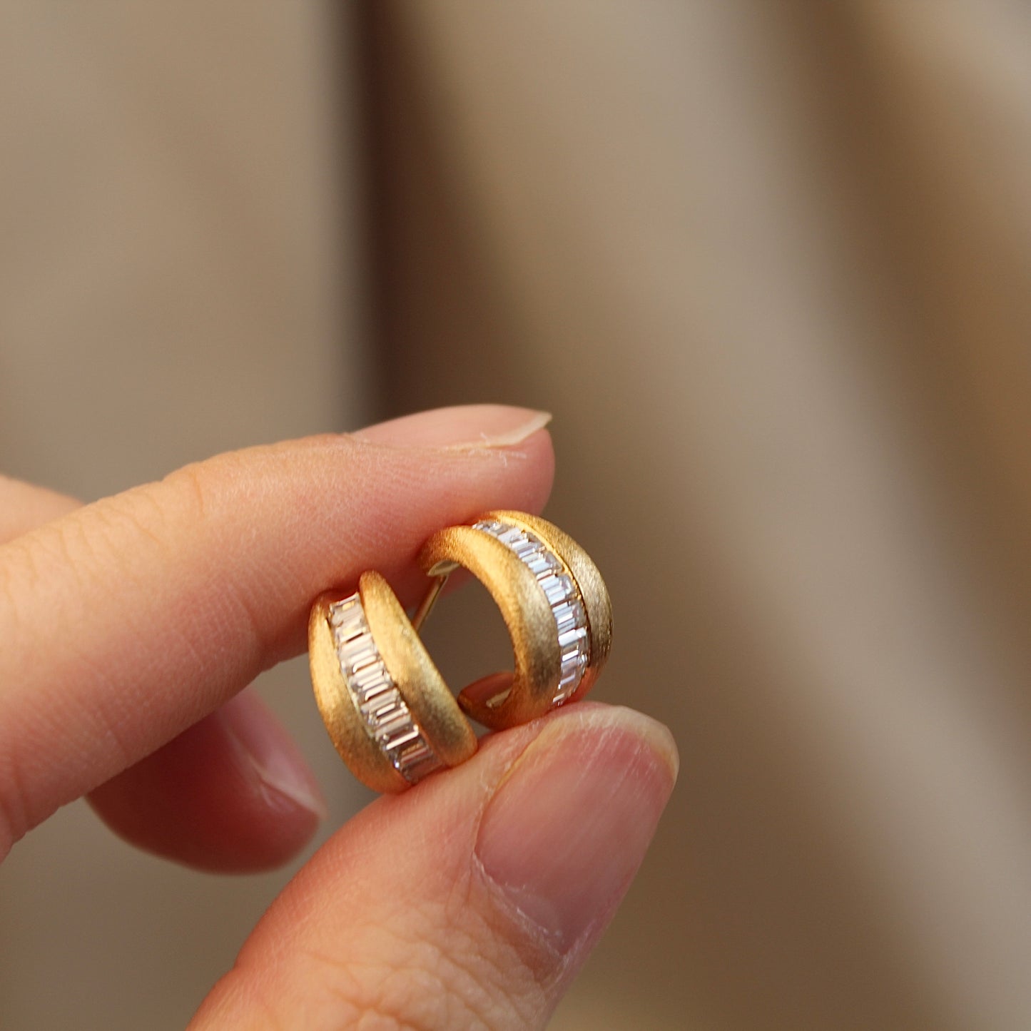 拉丝Half Moon C-Shape Earrings