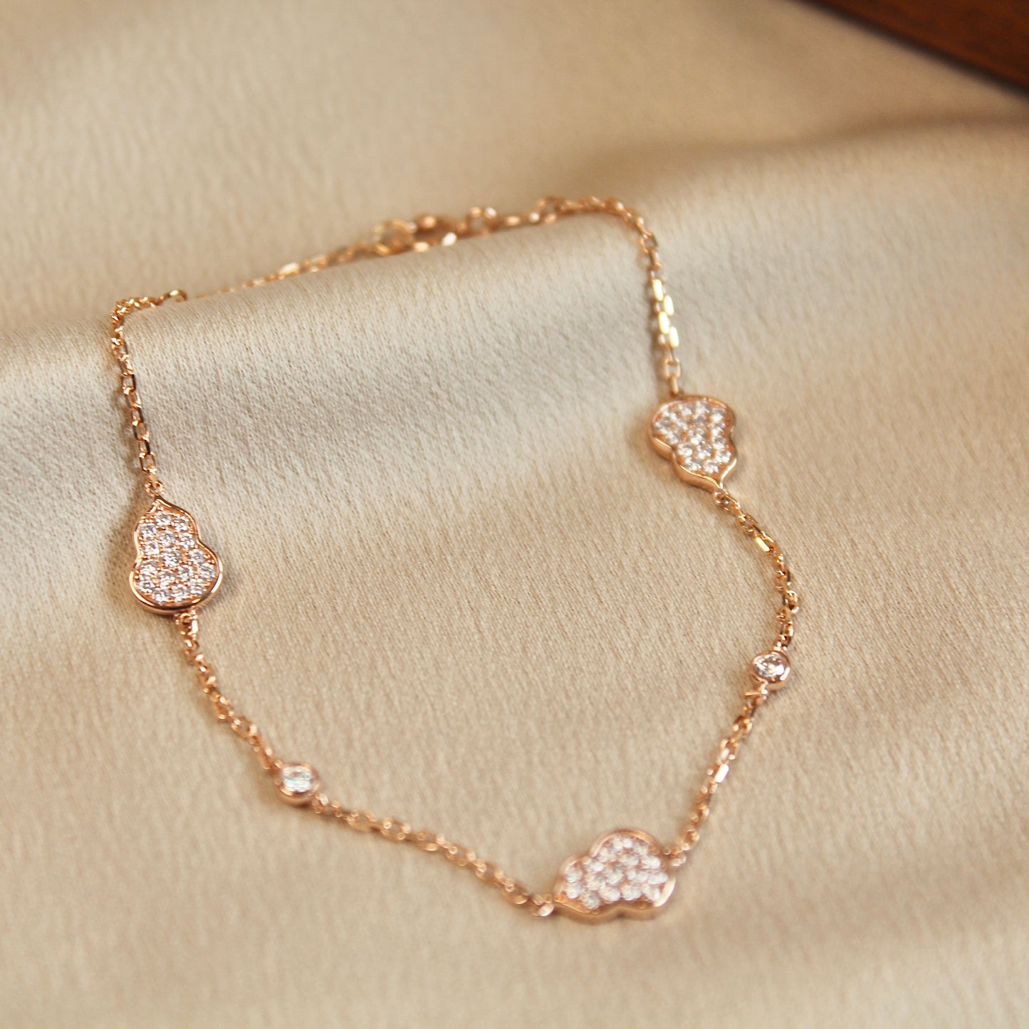 14K Solid Rose Gold Blessing Hulu Bracelet