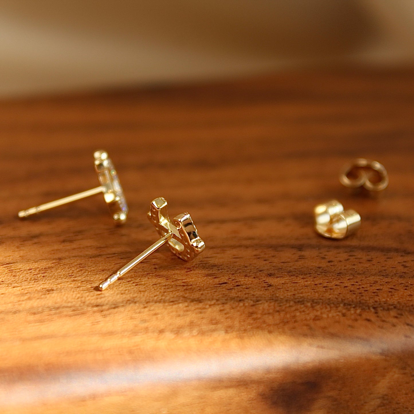14K Solid Gold Horseshoe Moissanite Earrings