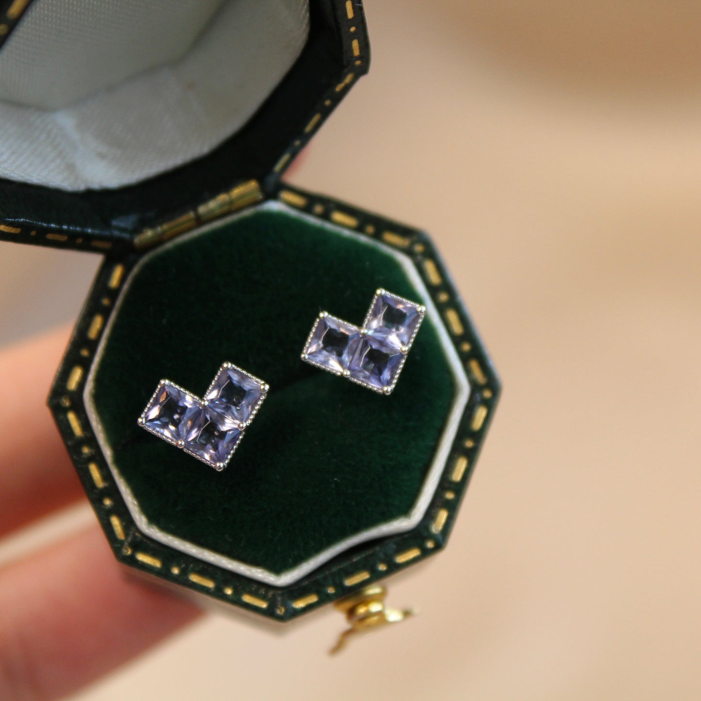 14K Solid White Gold Lolite Heart Earrings 堇青石