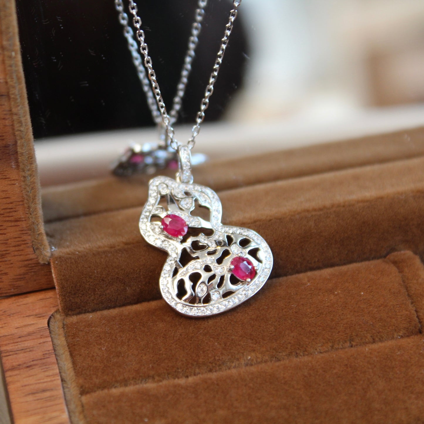 Hollow Hulu Natural Ruby Necklace