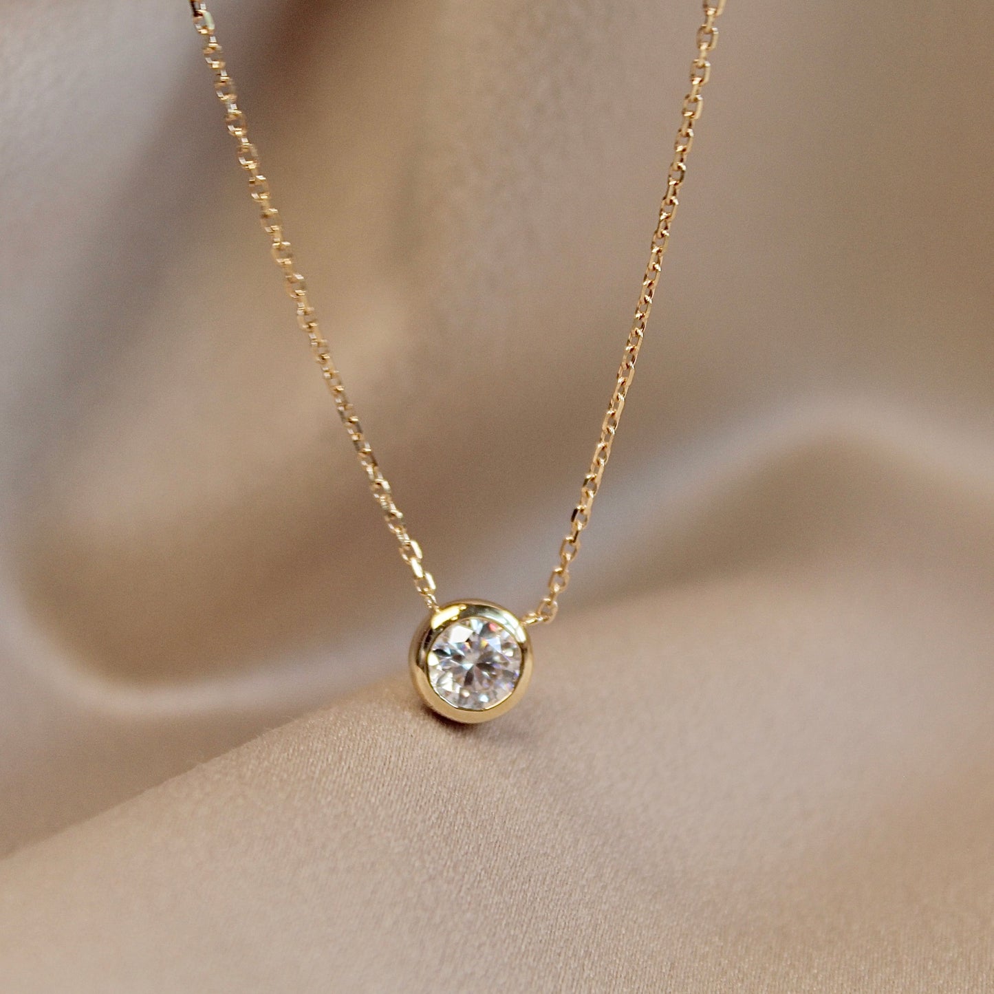14K Solid Gold Single Bubble Necklace 0.5 Ct, Yellow Gold