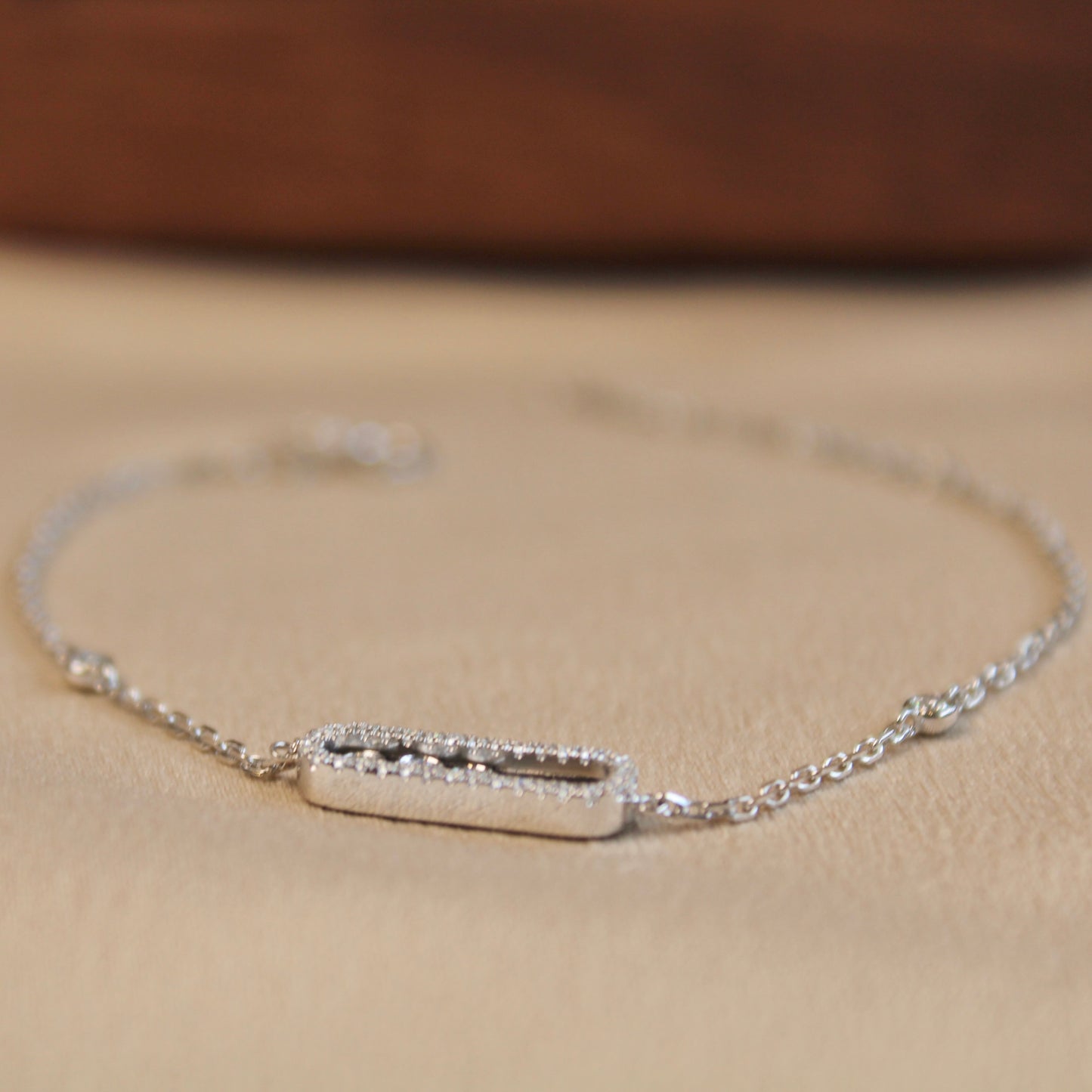 14K Solid White Gold Dancing Stones Bracelet