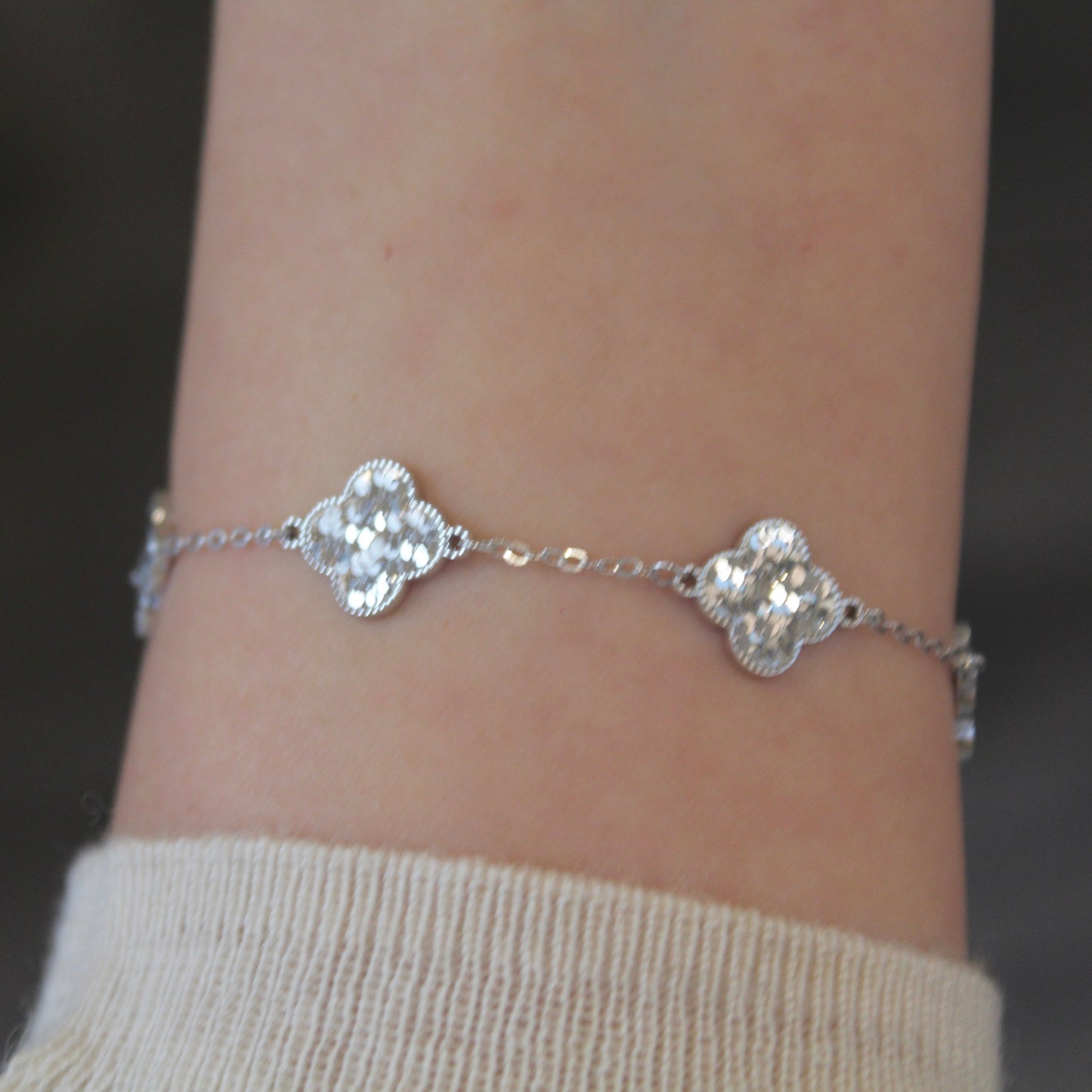 碎冰冰 Sparkling Five Clovers Silver Bracelet