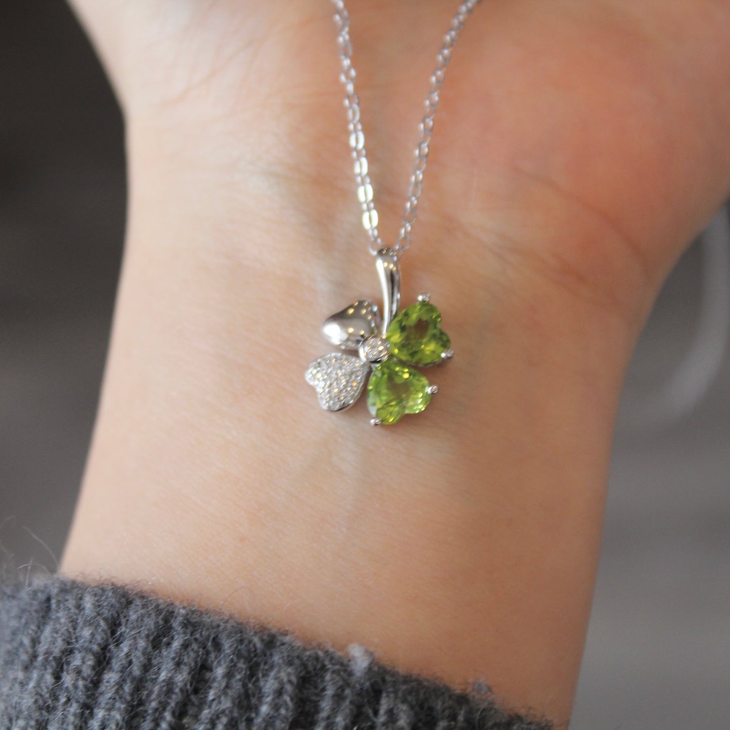 Natural Peridot Spring Clover Necklace