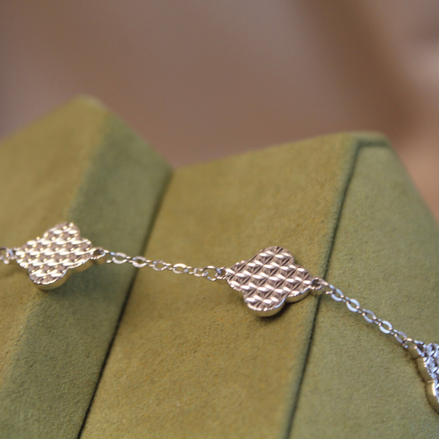 碎冰冰 Sparkling Five Clovers Silver Bracelet