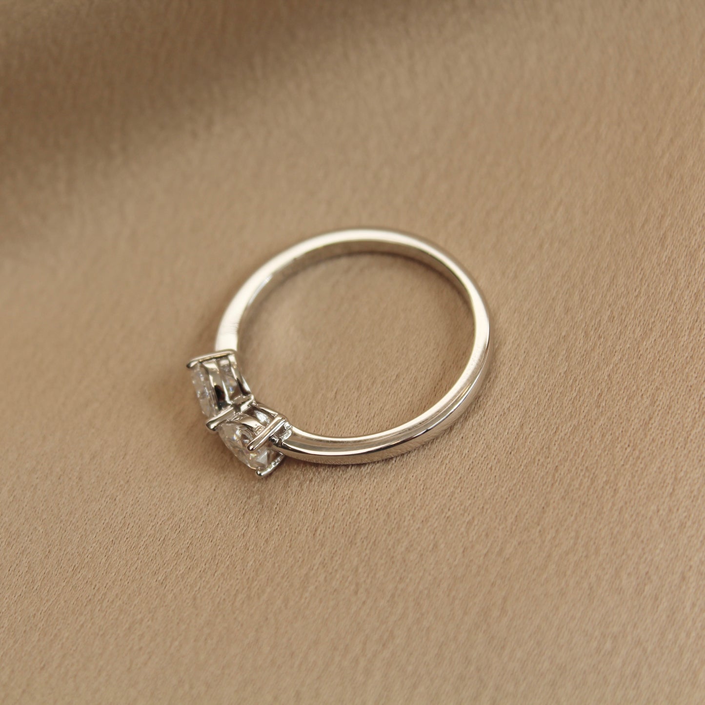 Bowknot Moissanite Ring
