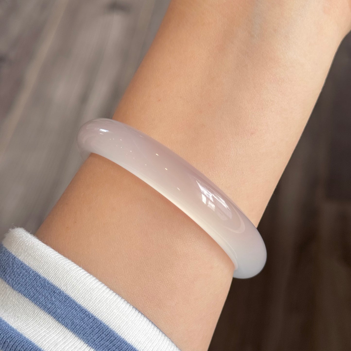 白月光玉髓手镯Bangle Bracelet