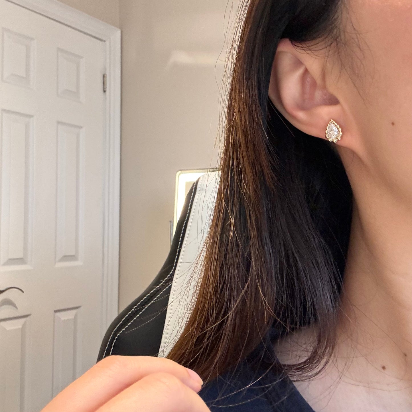 14K Solid Yellow Gold Pear Shape Earrings