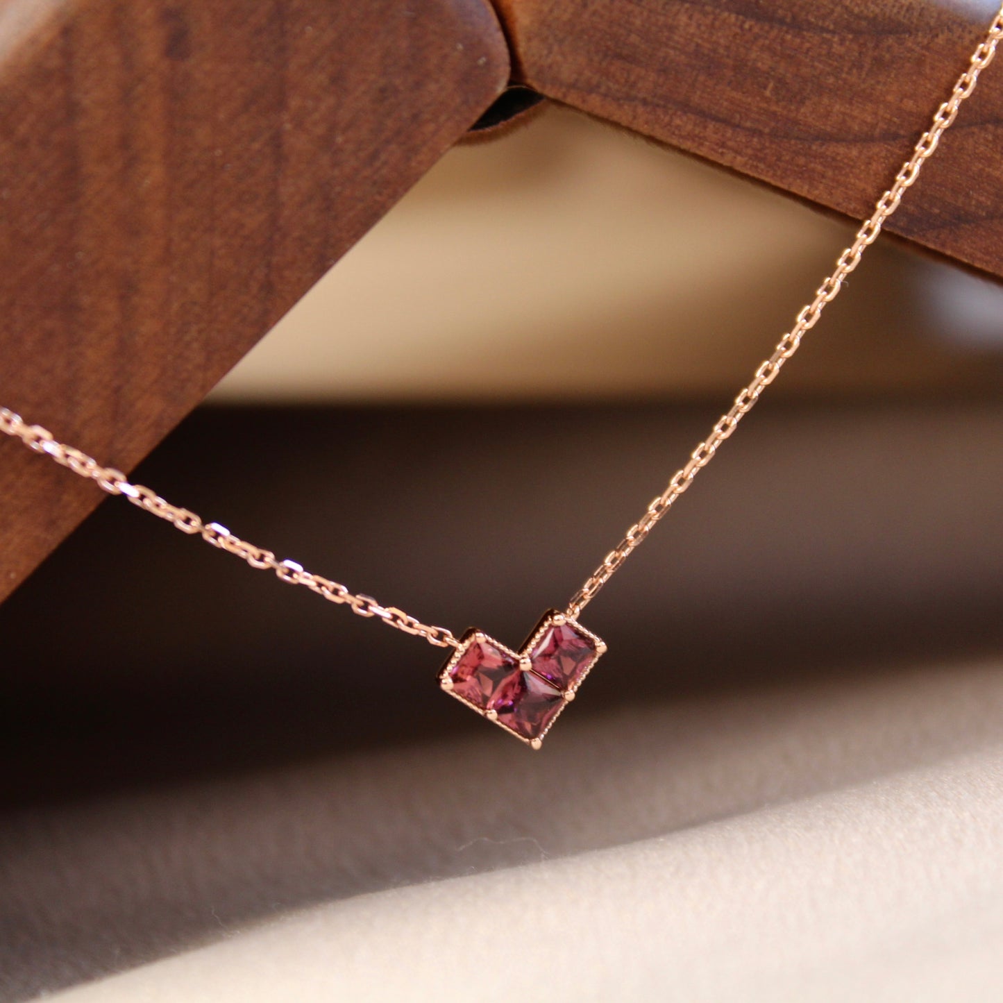 14K Solid Rose Gold Small Heart Necklace碧玺
