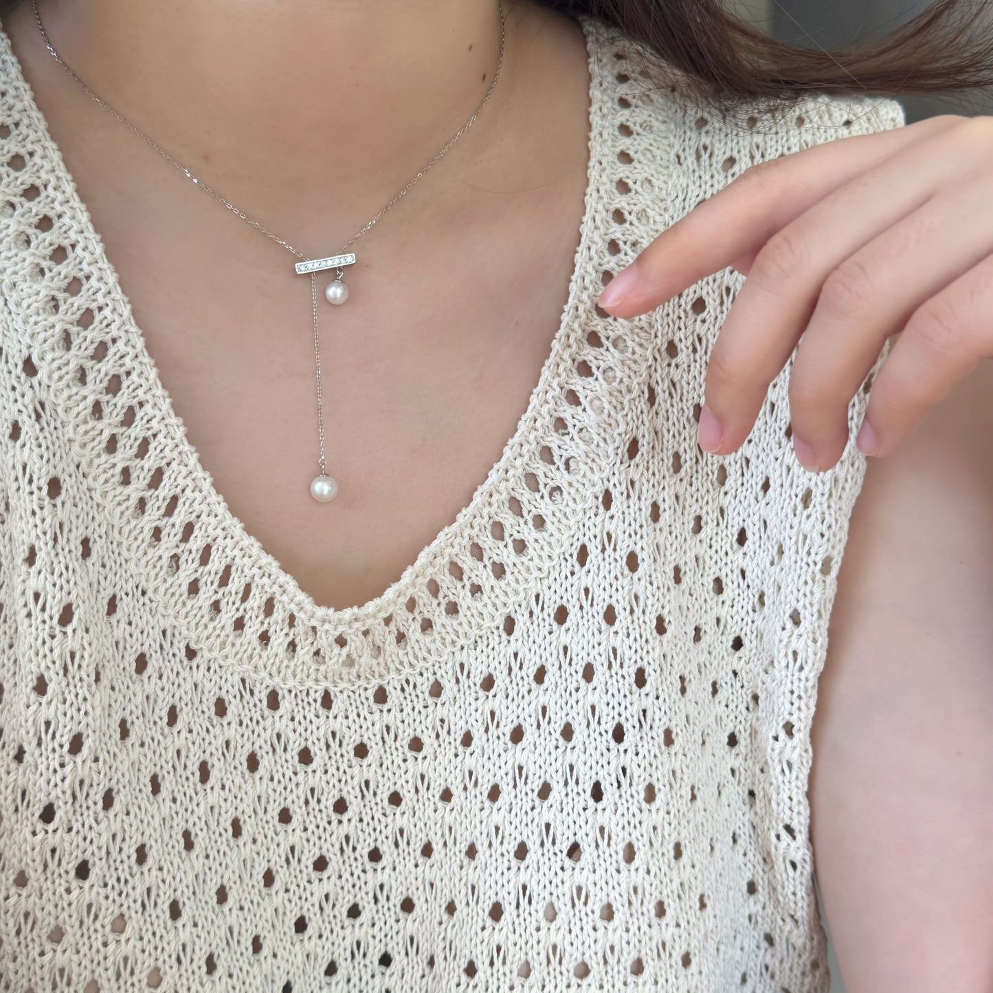 Perfect Round, Balance Bar Pearl Necklace