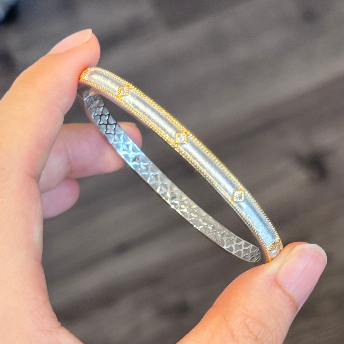 Matte Finish Double-Color Bangle Bracelet拉丝