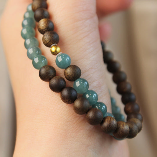 蓝水翡翠沉香双圈手串 Two Layer Bracelet of Natural Jadeite and Agarwood 6mm