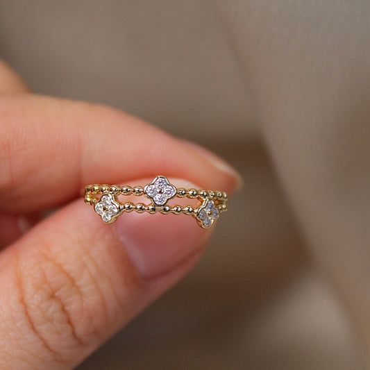 14K Solid Gold Clovers Ring