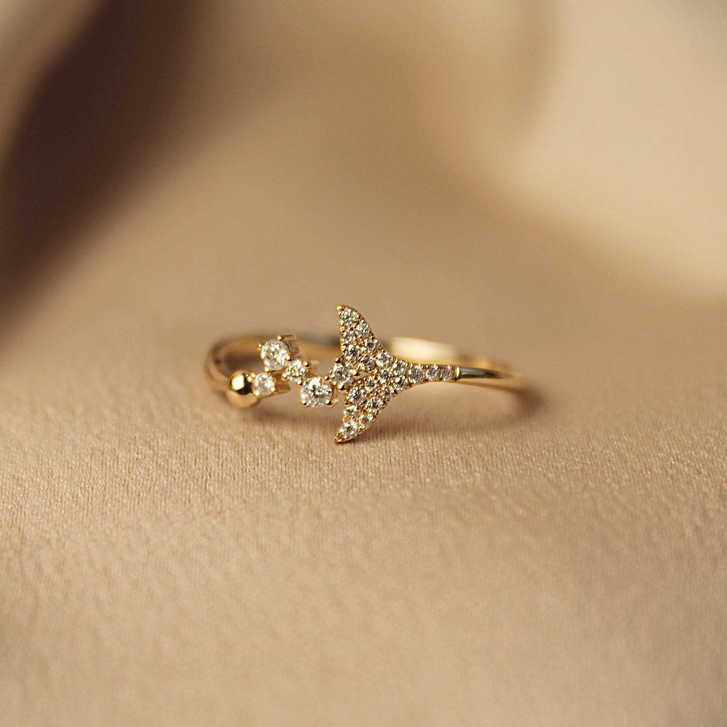 摸鱼锦鲤 14K Solid Gold Fishtail Ring