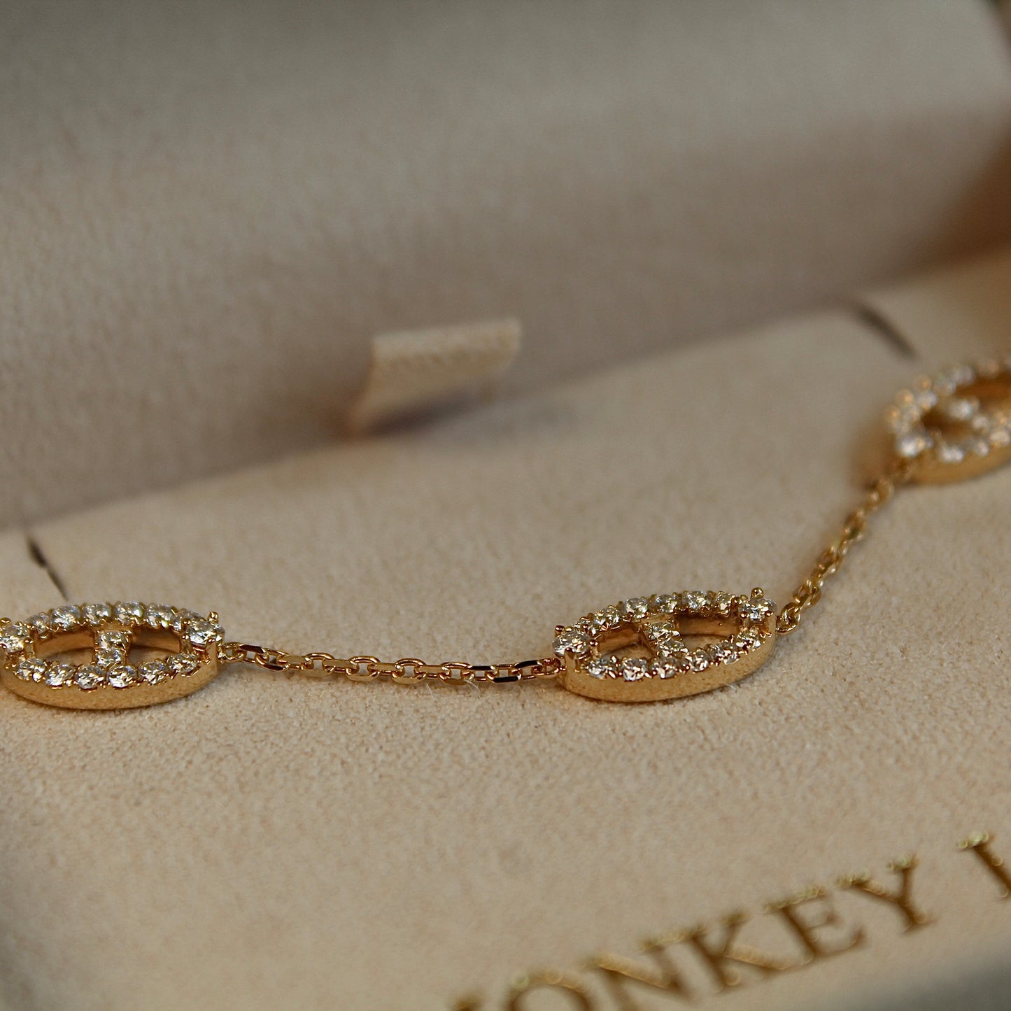 14K Solid Gold Spark Link Bracelet猪鼻子