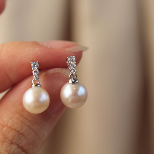 Perfect Round Natural Pearl Earrings