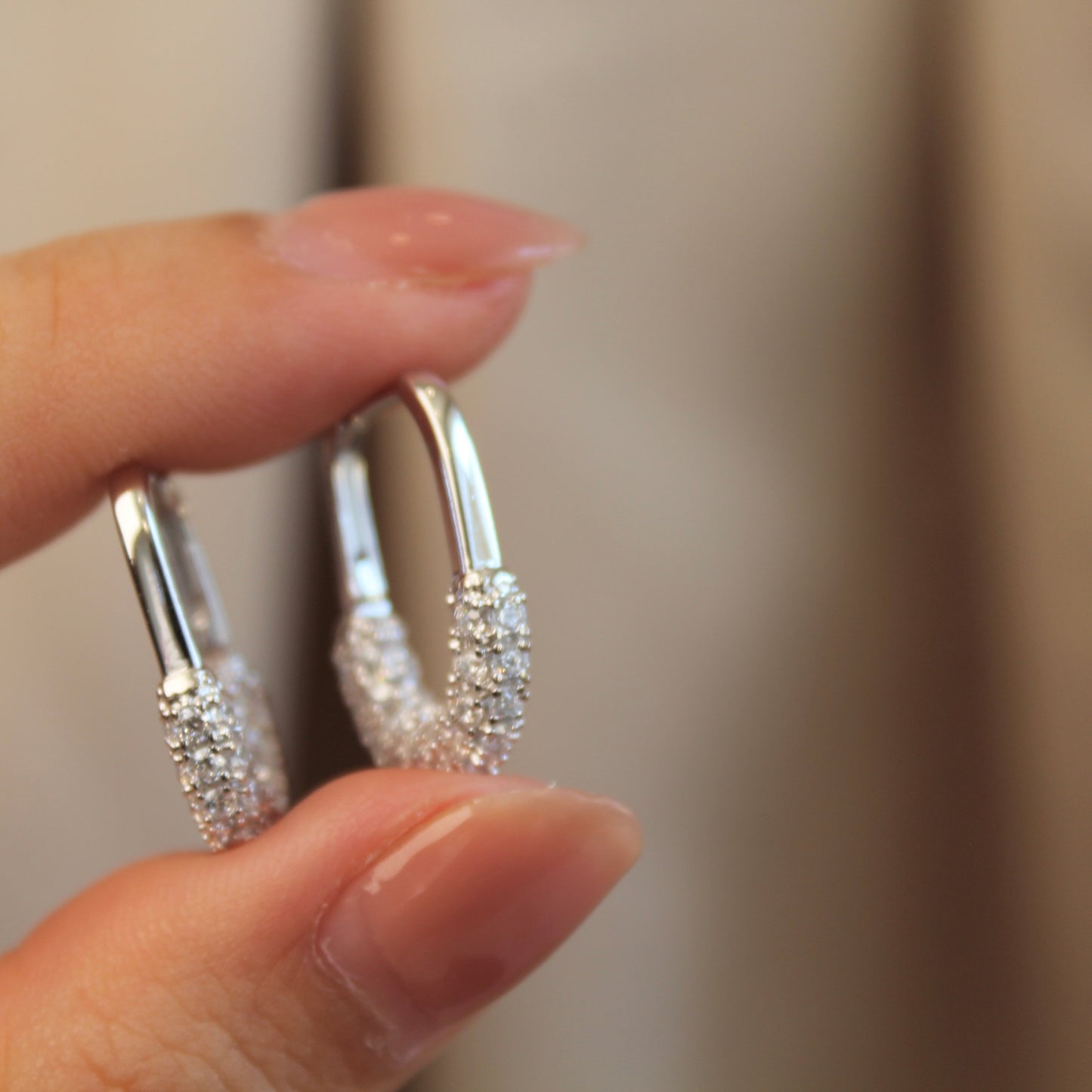 Starry U-Shape Earrings