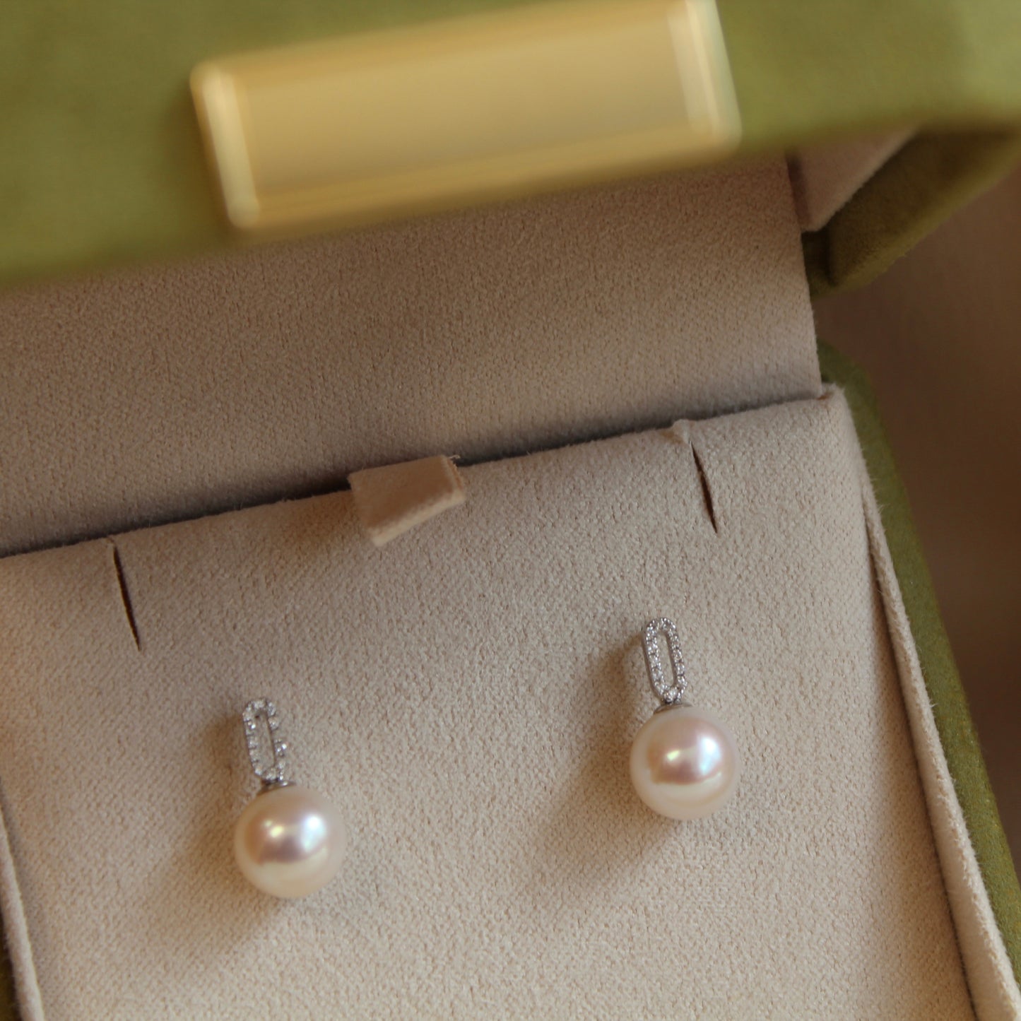 14K Solid White Gold Natural Pearl Earrings