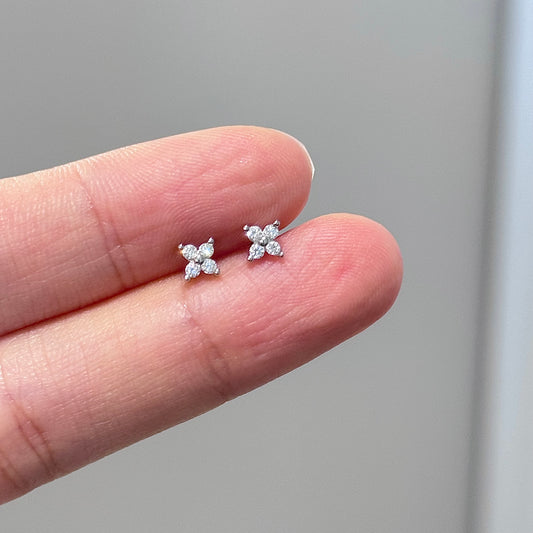 Mini Clover Moissanite Earrings