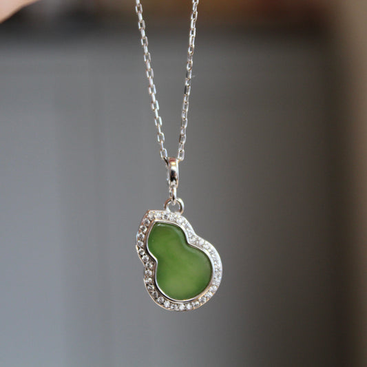 Natural Green Jade Hulu Necklace