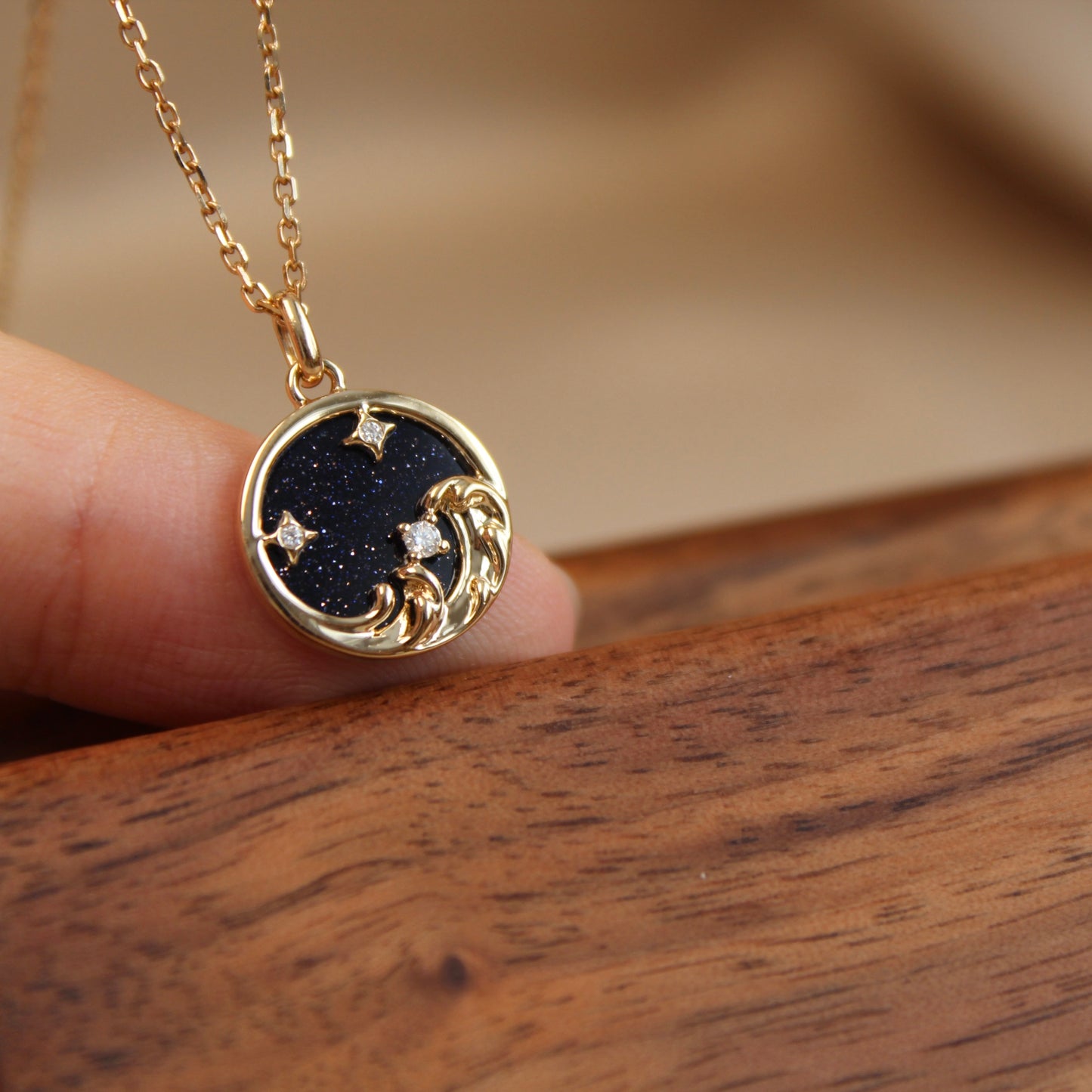 14K Solid Gold Star River Pendant