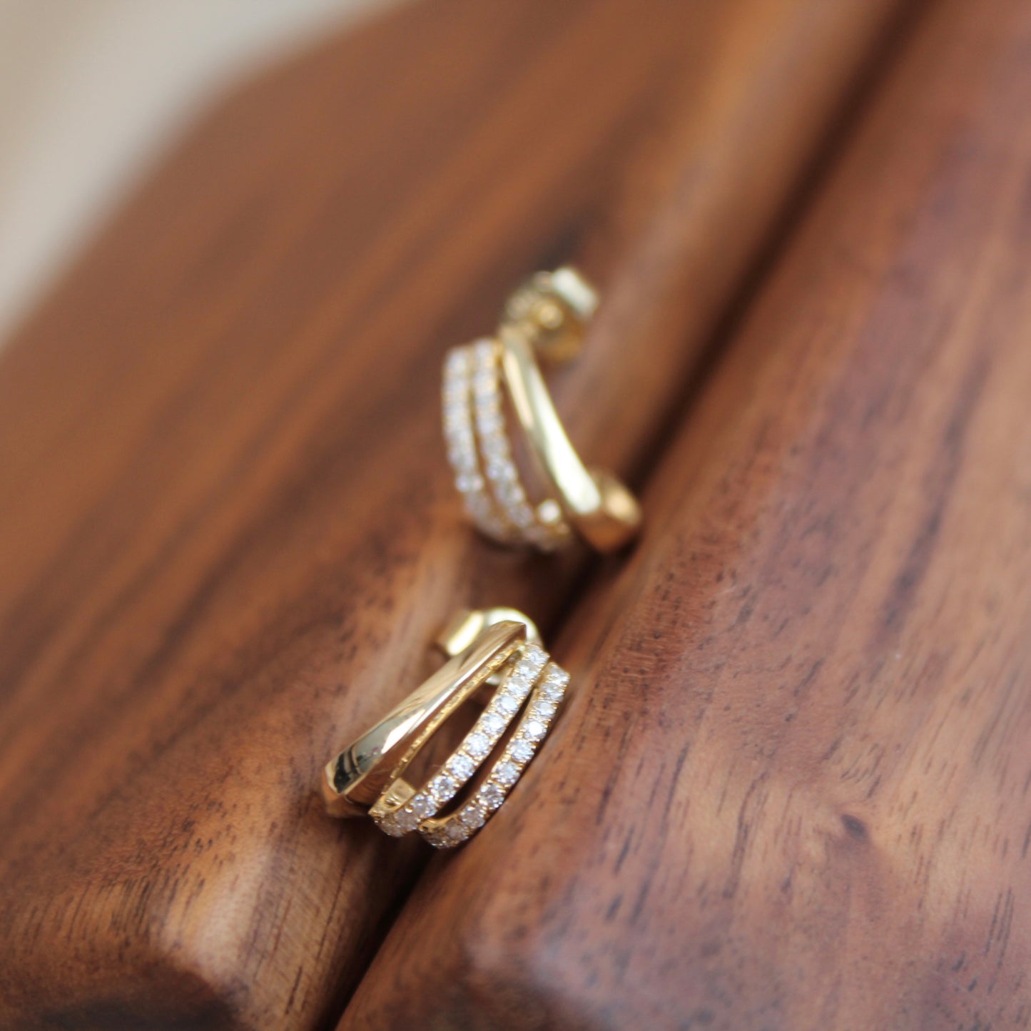 14K Solid Gold Three Claws Earrings