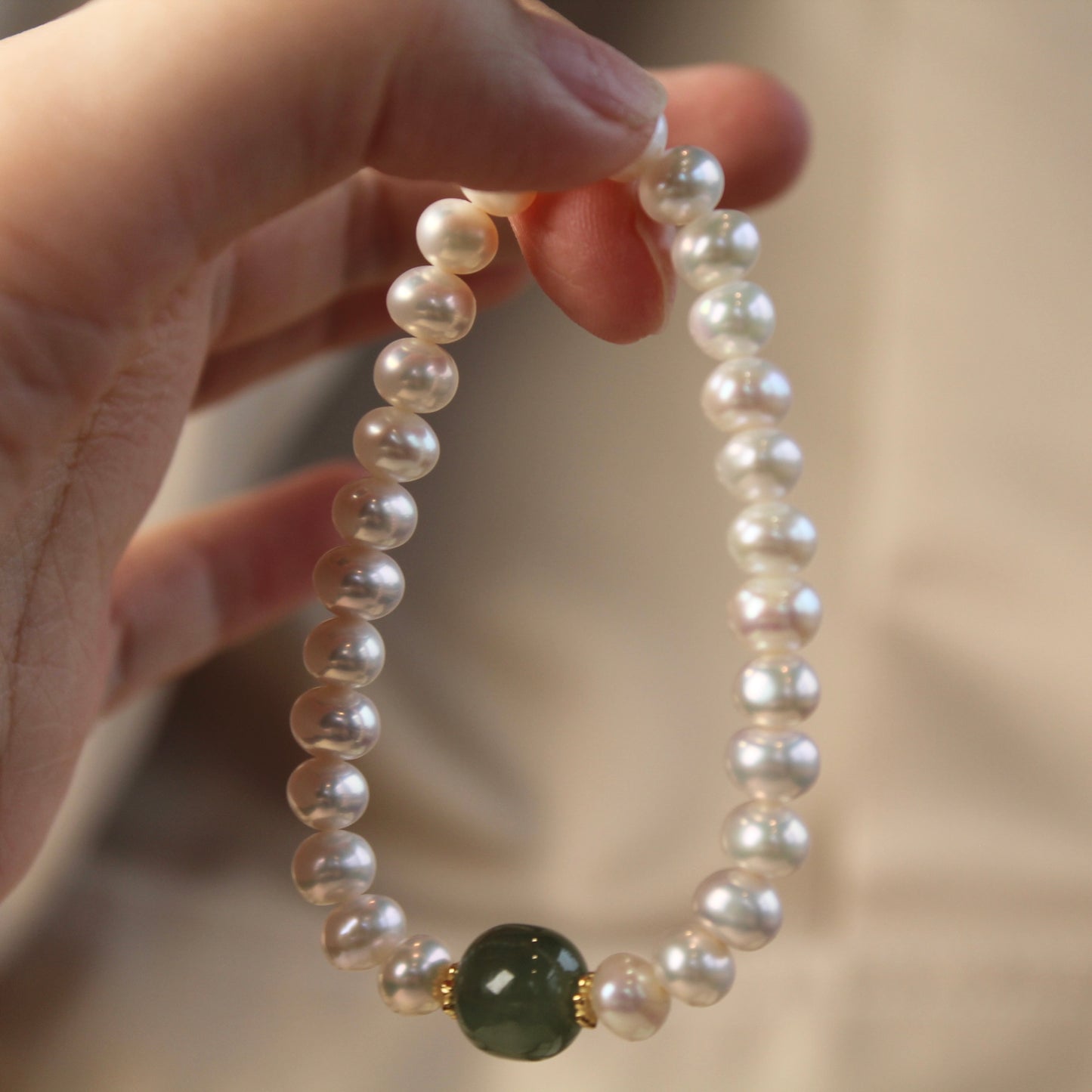 Natural Pearl and Jade Bracelet