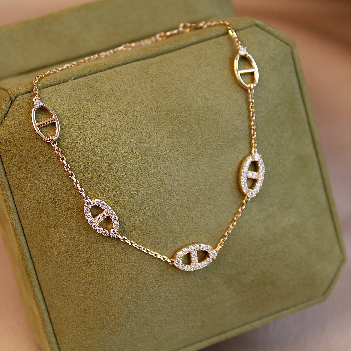 14K Solid Gold Spark Link Bracelet猪鼻子