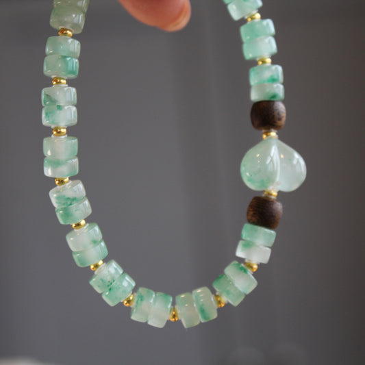 非洲翠屁桃沉香 African Aventurine & Agarwood Bracelet