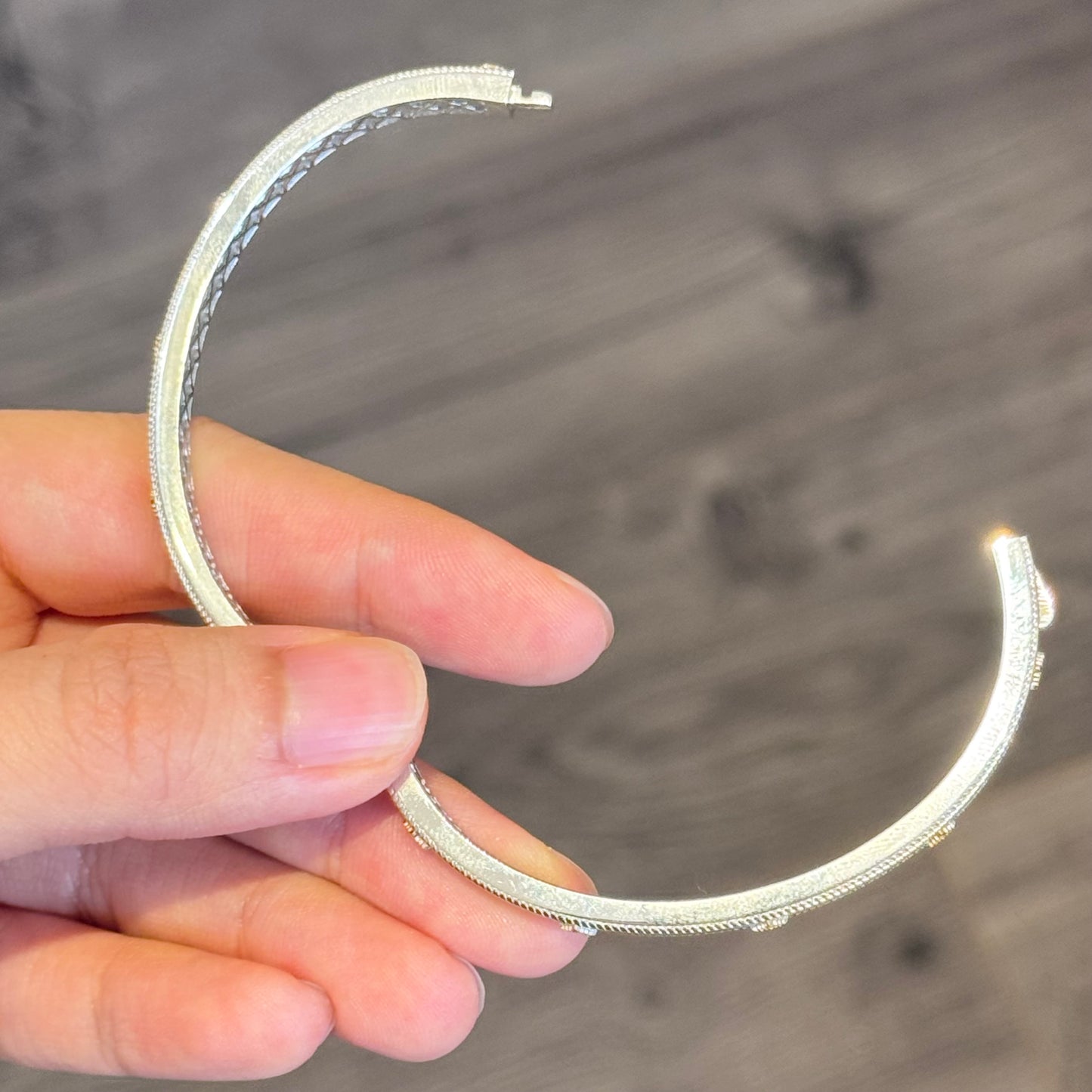 Matte Finish Double-Color Bangle Bracelet拉丝