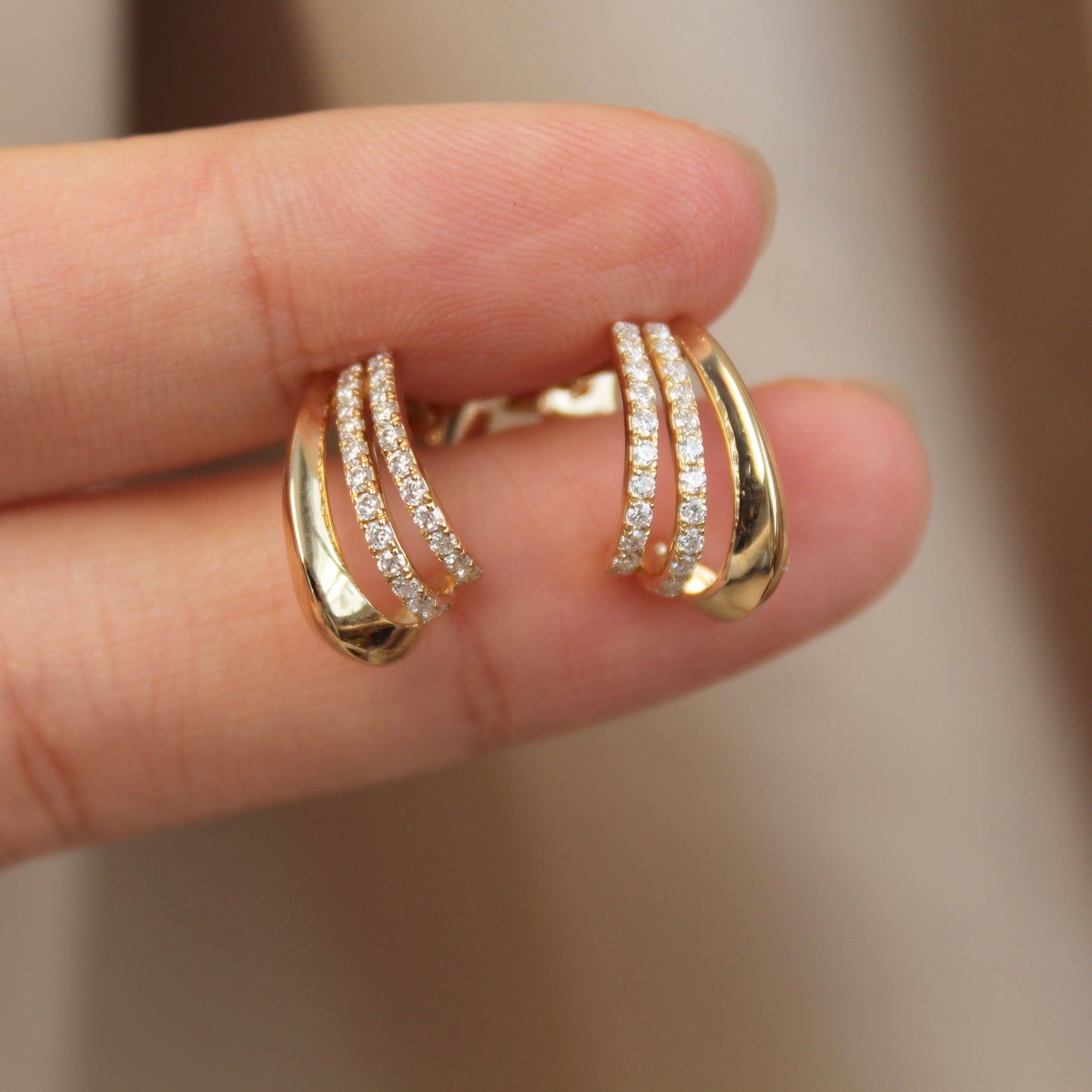 14K Solid Gold Three Claws Earrings