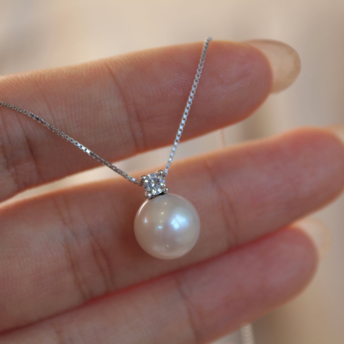 Perfect Round Freshwater Pearl Necklace, 9 to 10mm